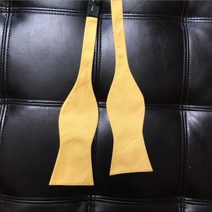 TOMMY HILFIGER BOWTIE